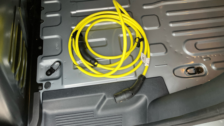 Ford Transit Courier E-Transit Courier 100kW 43kWh Trend Van Auto